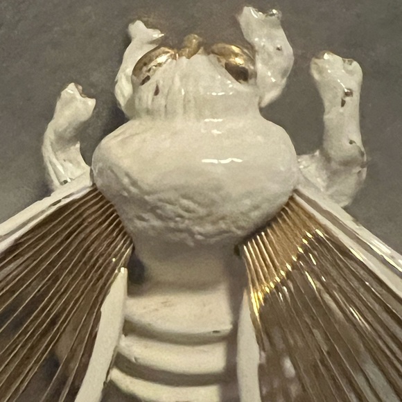 Monet Vintage Bumble bee brooch - Picture 6 of 12